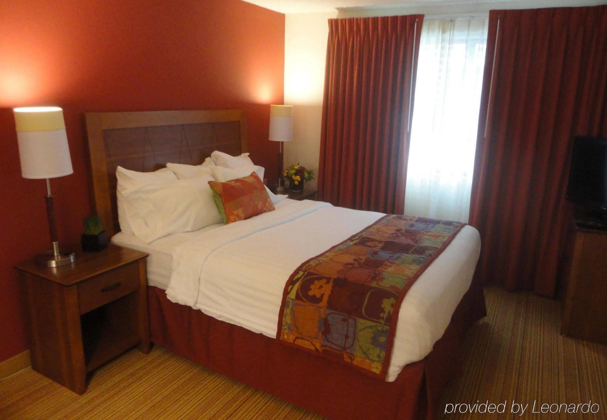 Hotel By Marriott Downtown/university Boise